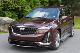 Cadillac XT6 SUV Running Boards Romik® RB2-S Side Steps (2020 - Present)