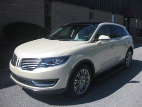 Lincoln MKX / Nautilus SUV Running Boards Romik® RB2-B Side Steps (2016-Present)